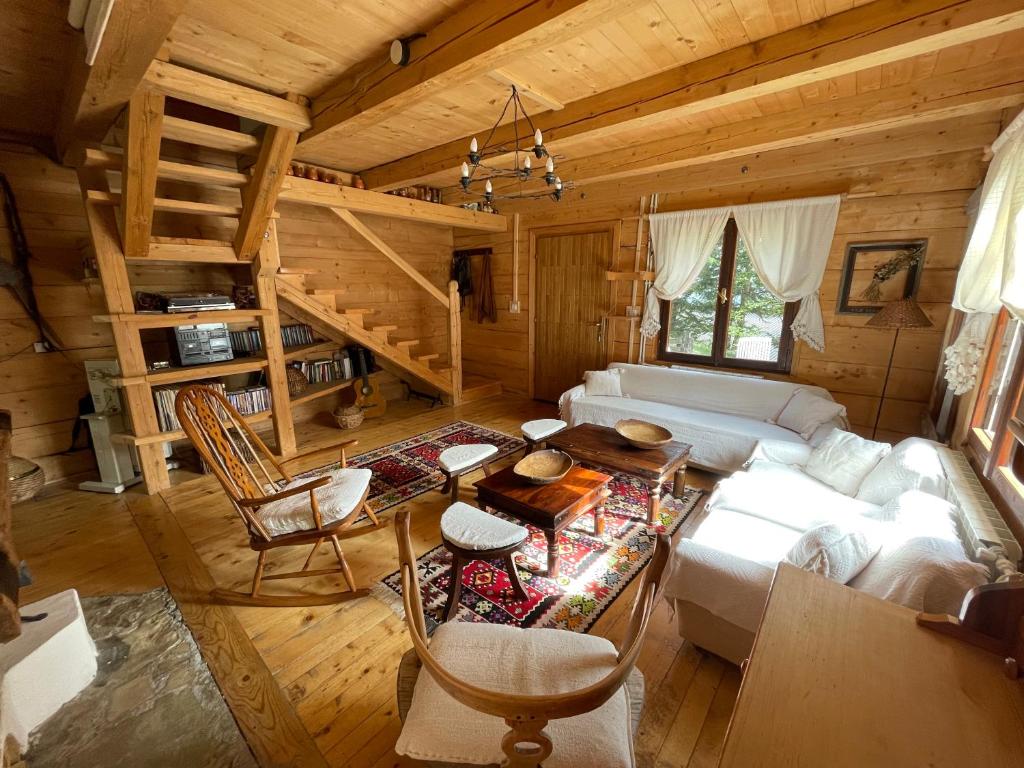 Fireplace Chalet - 3