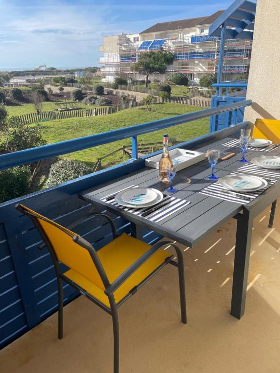 T2 DIRECT PLAGE LACANAU OCEAN 2 PISCINES PARKING TERRASSE 9m2 - 1