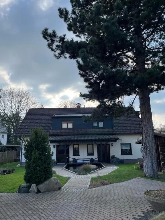 Ferienwohnung Zur Tanne，位于莱比锡的酒店