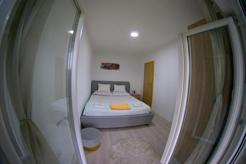 UKROPINA APARTMENTS - 2