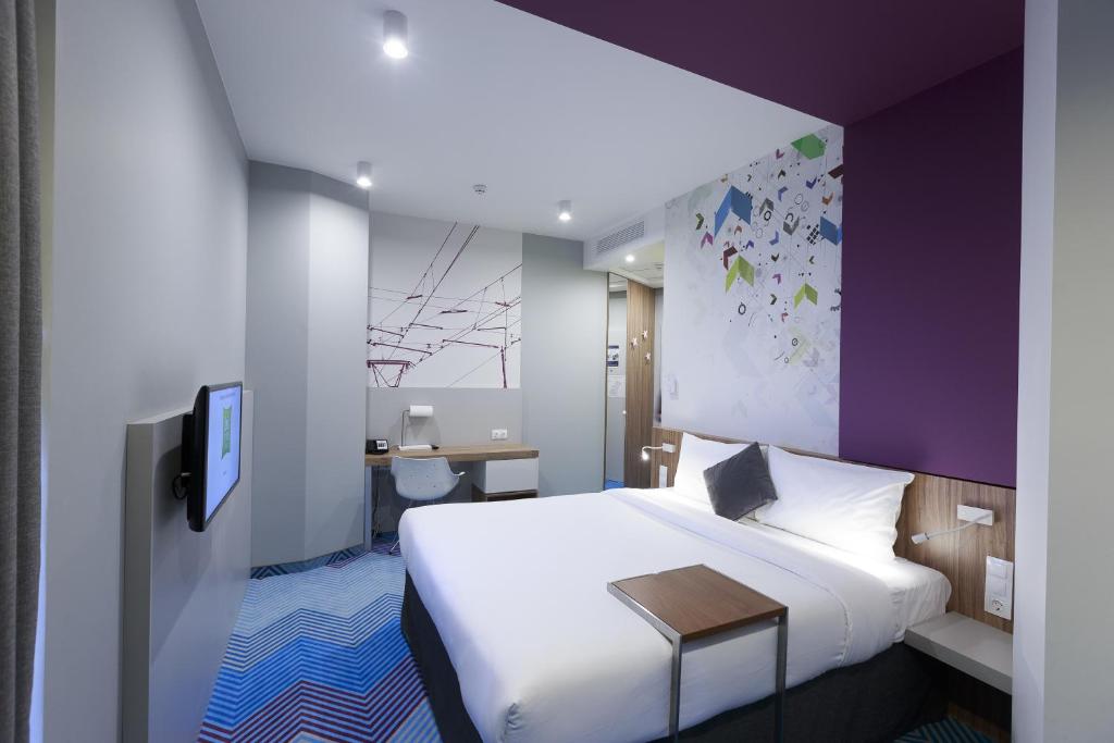 Ibis Styles Lviv Center photo