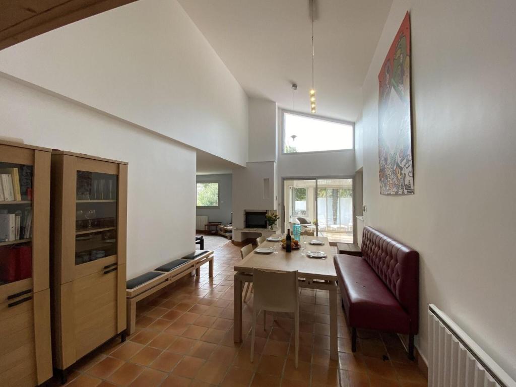 Holiday Home in Vendee near Sandy Beaches - 4