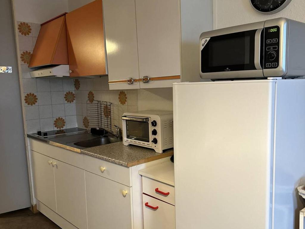 Studio avec Parking, WIFI et Animaux Acceptés à Balaruc-les-Bains - FR-1-680-36 - 3