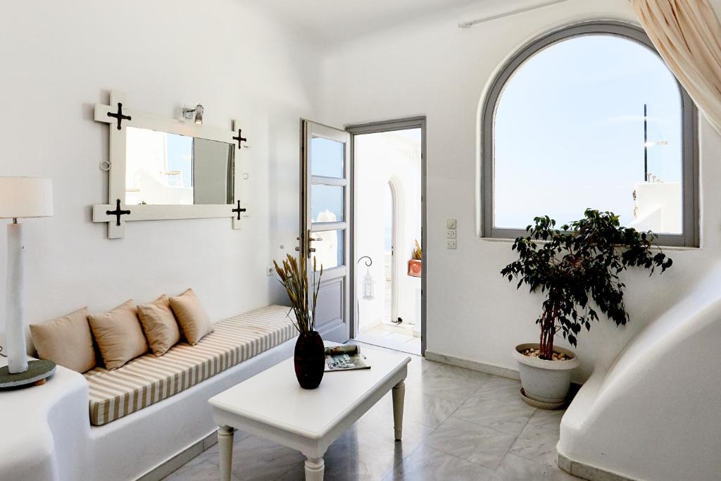 Iliovasilema Hotel & Suites