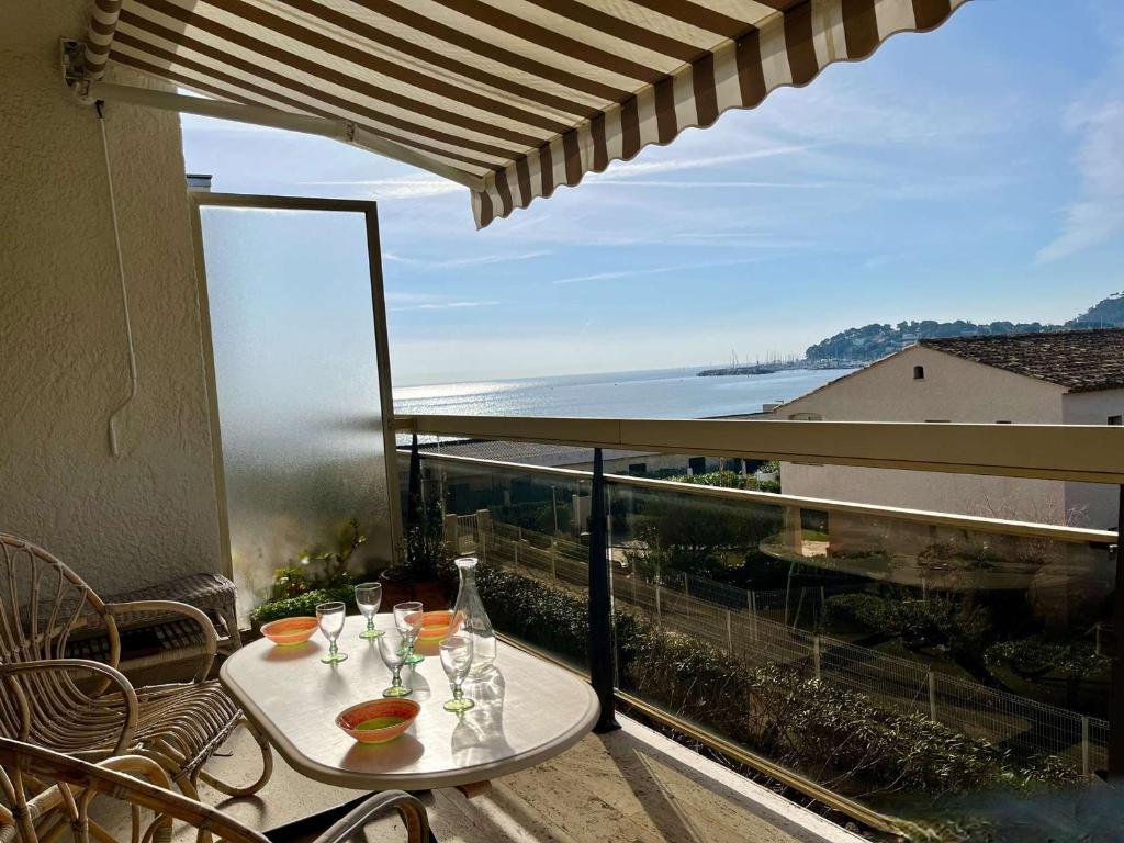 Studio moderne avec parking et climatisation à Cavalaire-sur-Mer - FR-1-226B-187 - 1