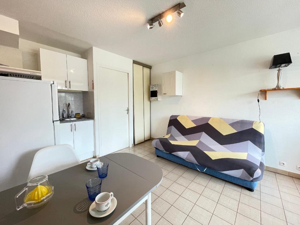 Studio cabine 4 pers, animaux admis, parking privé à Sète - FR-1-338-559 - 3