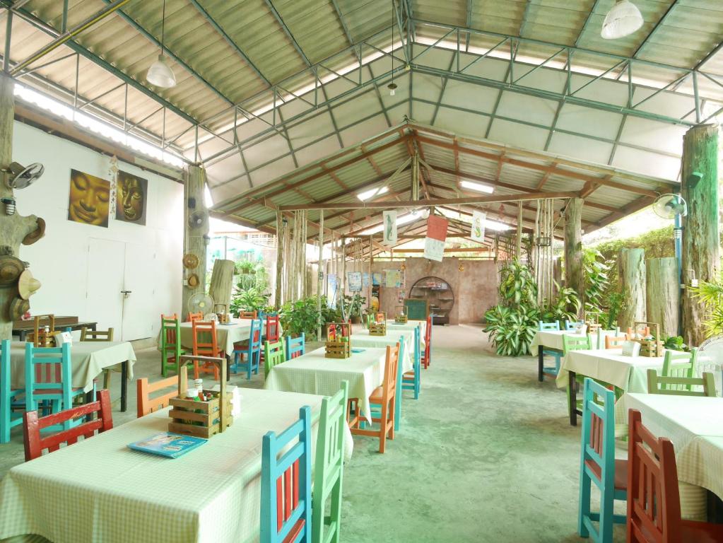 Restaurant, Forest Bungalows & Mama's Restaurant in Phuket