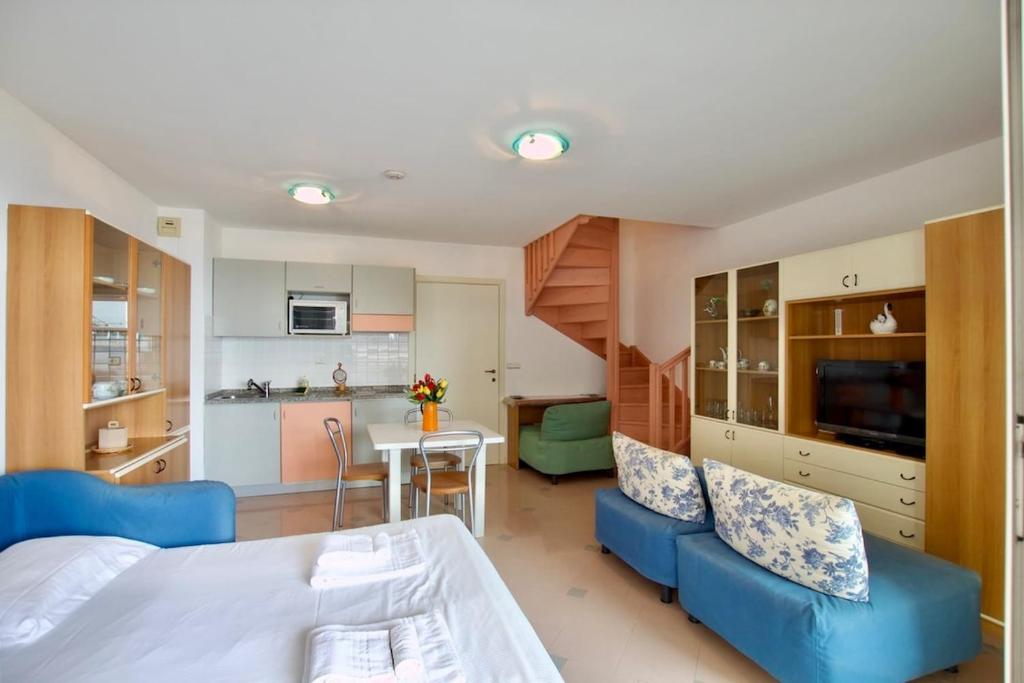 Cosy studio vue Mer aux portes de Monaco - 3