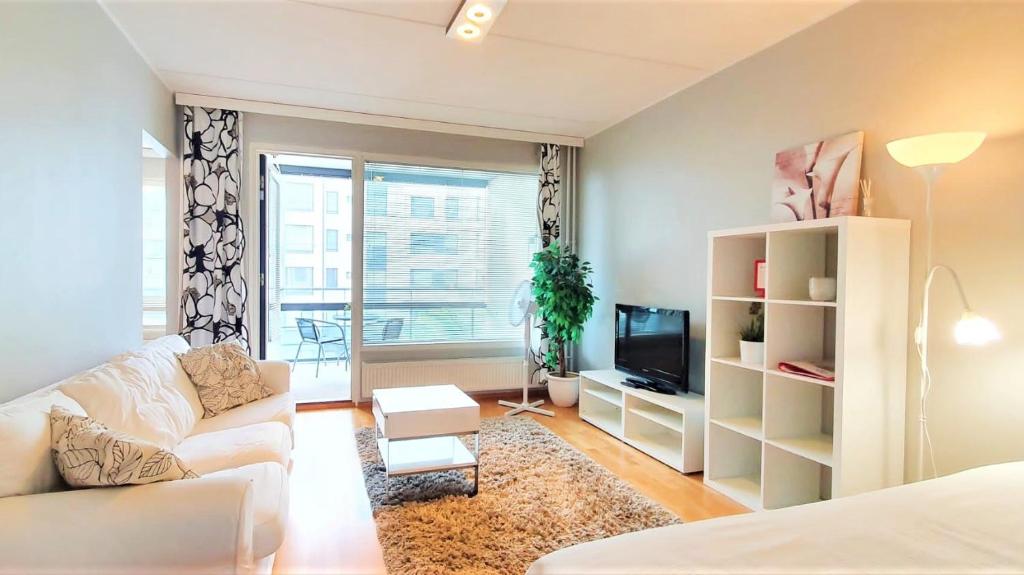 Kotimaailma Apartments - Tilava saunallinen kaksio parvekkeella - Verstaankatu, Tampere