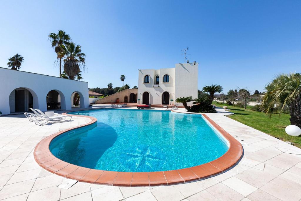 Villa Golia Pool Jacuzzi and Sauna - Happy Rentals, Galatina