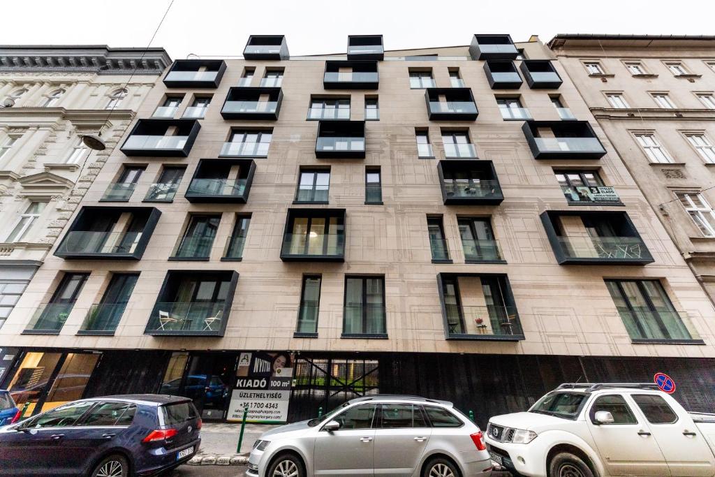 ERKEL 18 APARTMAN, Budapest