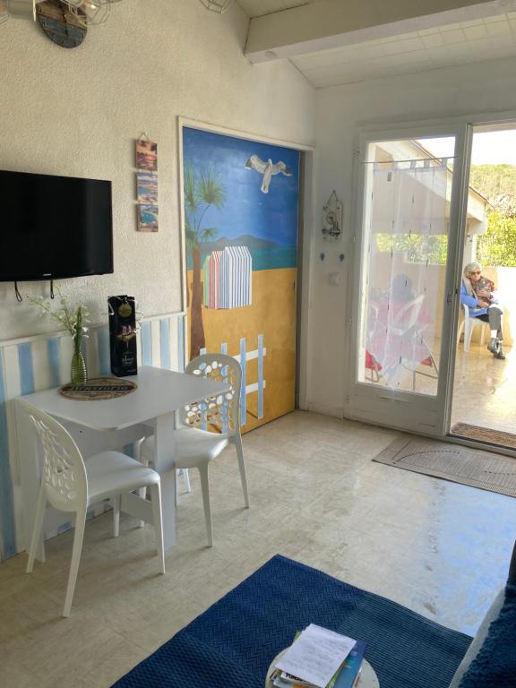 maison climatisée à 500m de la plage dans résidence - 1