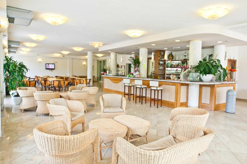 Hotel Adria Beach Club - 5