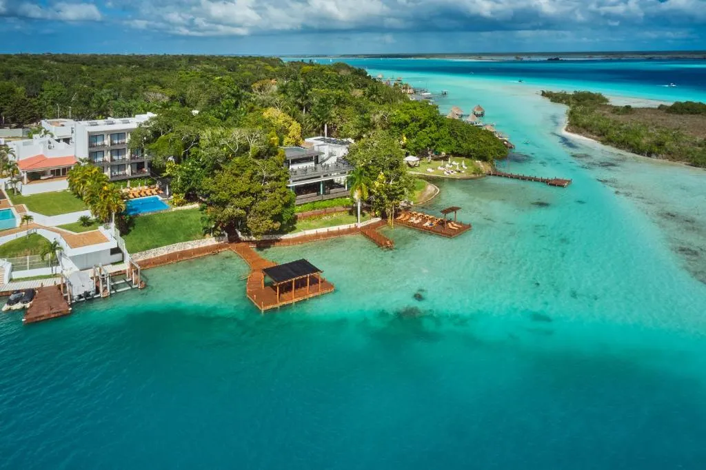Cristalino Lagoon Front Hotel, Restaurant & Spa, Hotel in Bacalar