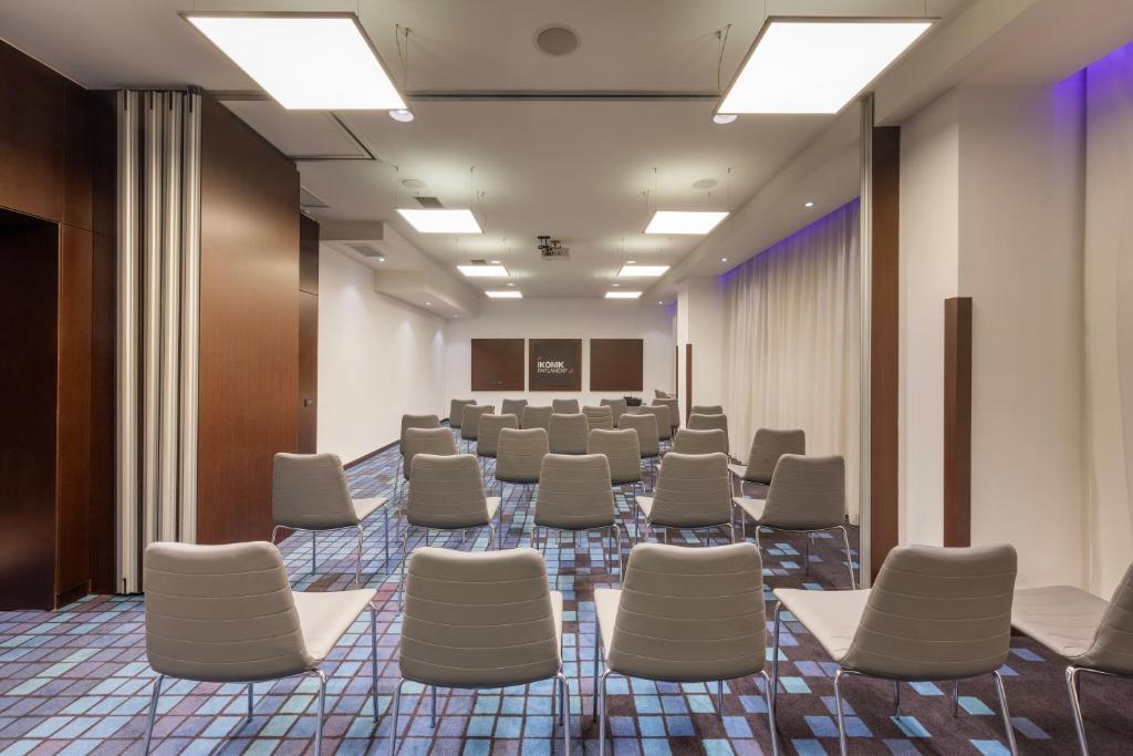 Tárgyalóterem/bálterem