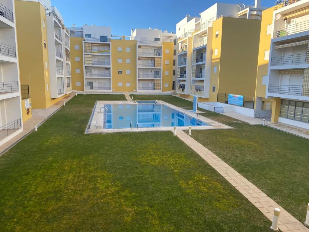 Amazing Apartment with swiming pool, Armação de Pêra