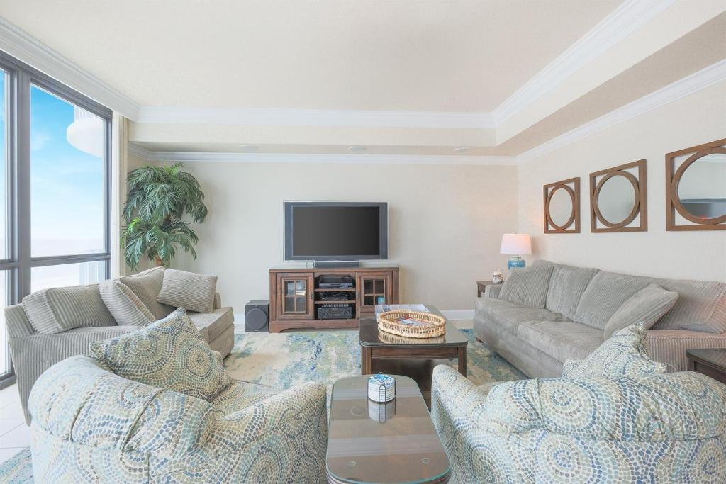 Phoenix IX 707 condo, Orange Beach