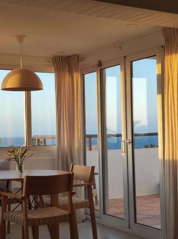 ISTMO - Quiet, Cosy Apartment with Panorama Sunset, La Pared
