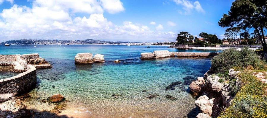 JUAN LES PINS, T2 Cosy et confortable, avec PARKING en sous-sol, proche plages et commerces - 1