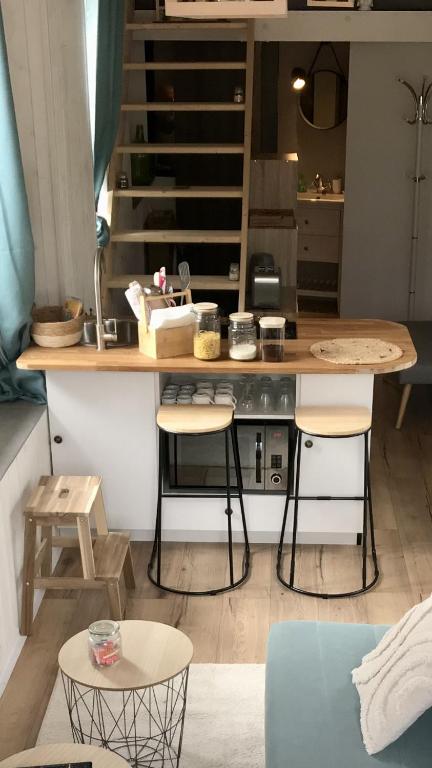 Lumineux studio sous les toits de Menton - 3