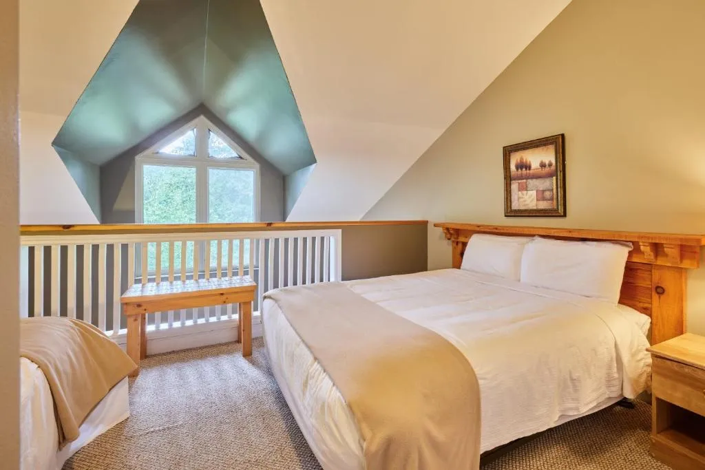 Marblewood Village Resort, hotel in Steady Brook