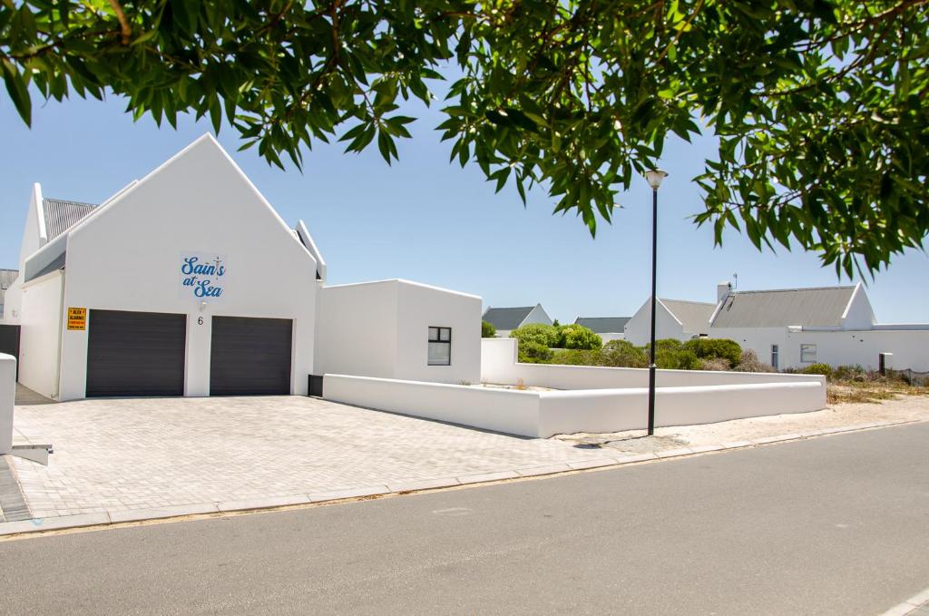 Saints at Sea, Dwarskersbos