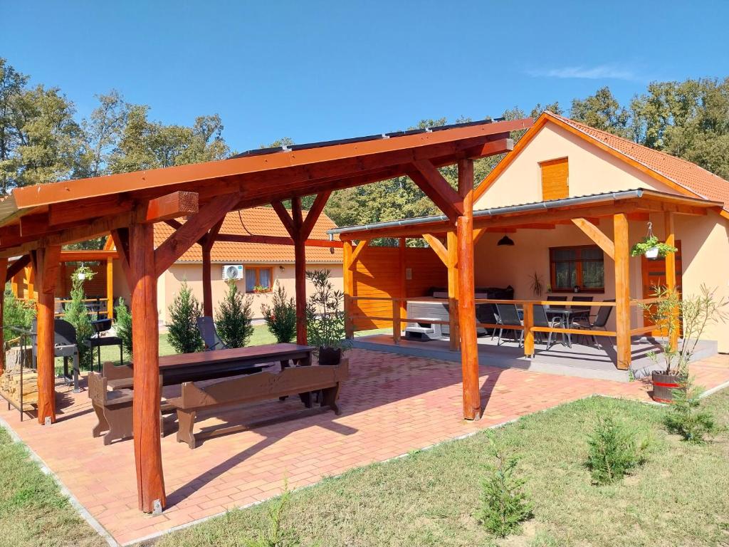 Tölgyfa vendégházak, Kaszó