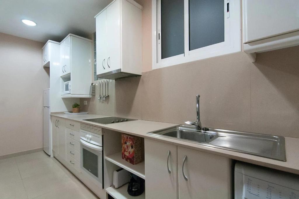 Family apartment Plaza España 2 - 3
