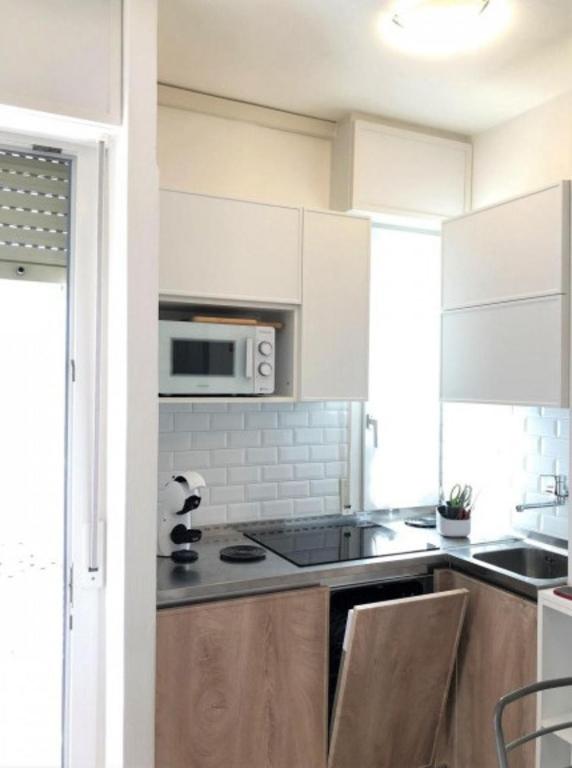 Peaceful seaside apartment-Beahost - 3