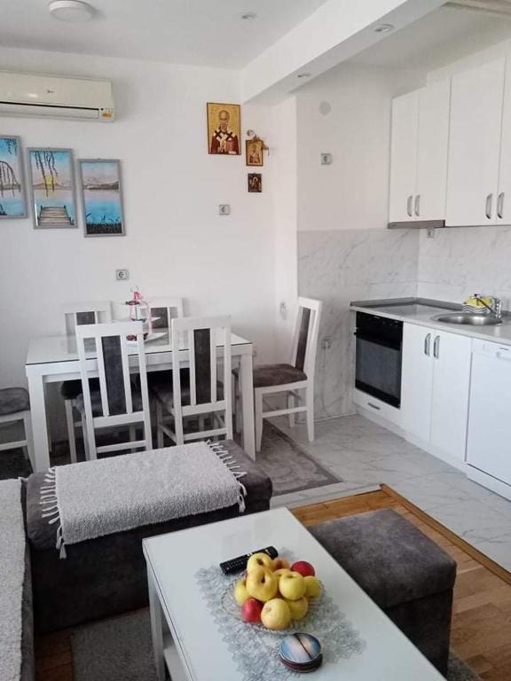 Apartman Gaga, Donji Komren