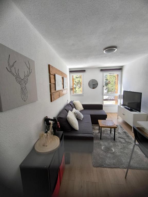 STUDIO COSY ISARD P2000 - 4
