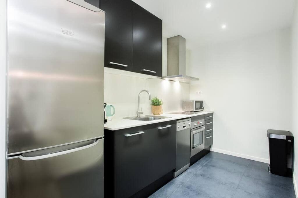 The Collection Barcelona - Bright and modern 3bedroom in Las Ramblas 3 1B - 5