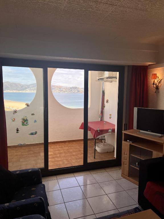 Apartamento de una habitación con vistas al mar - 4