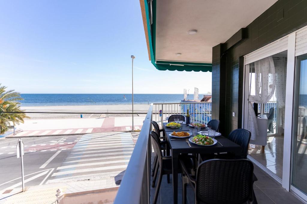 rentafive - Primera Línea - Terraza - Reformado - 2