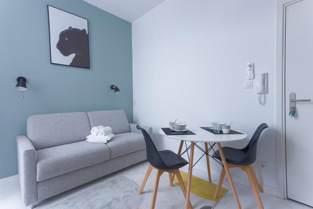 LE MIMONT studio central et calme, séjours en couple ou congrès - 4