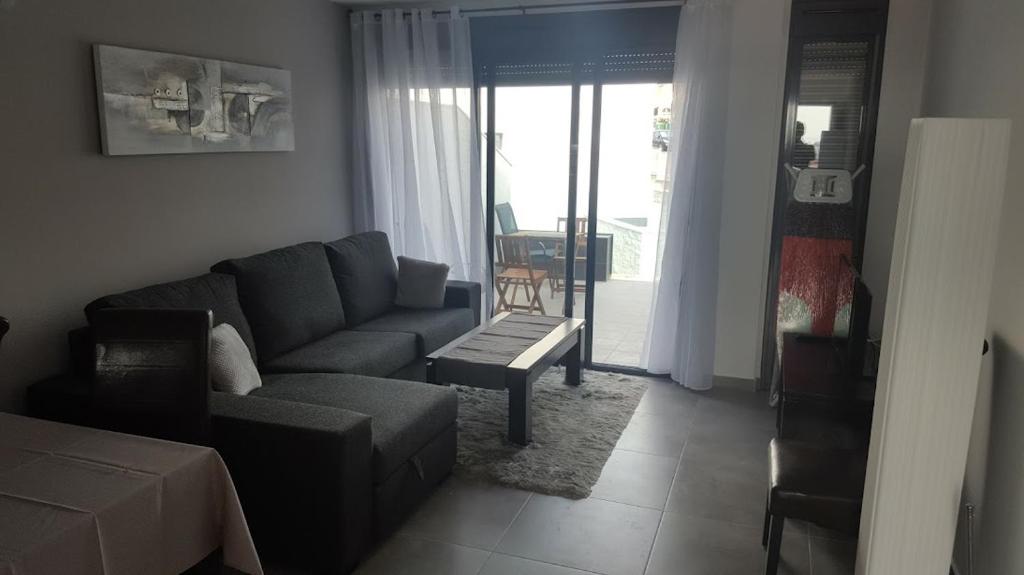 Oasis Beach - Top floor with seaview - 4