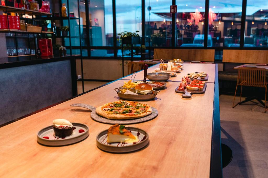 ibis Valladolid レストラン