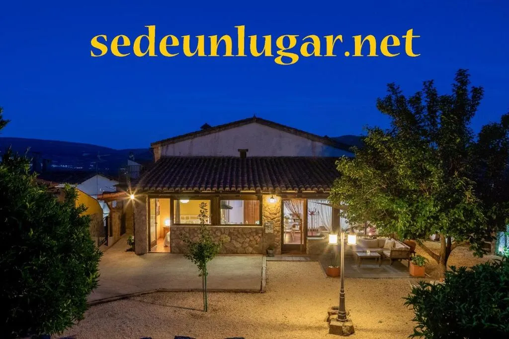 Apartamento rural Sé de un lugar, hotel din El Torno