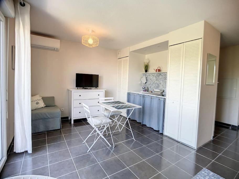 Studio Villa Serena piscine centre ville - 5