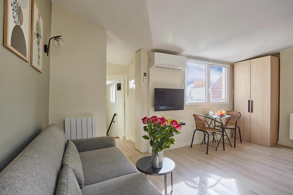 Residence Center of Paris by Studio prestige - 5