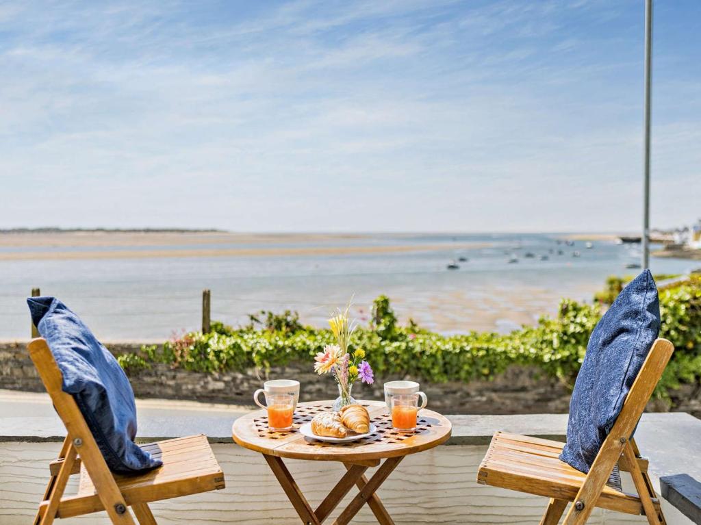 2 Bed in Aberdovey DY011, Aberdyfi