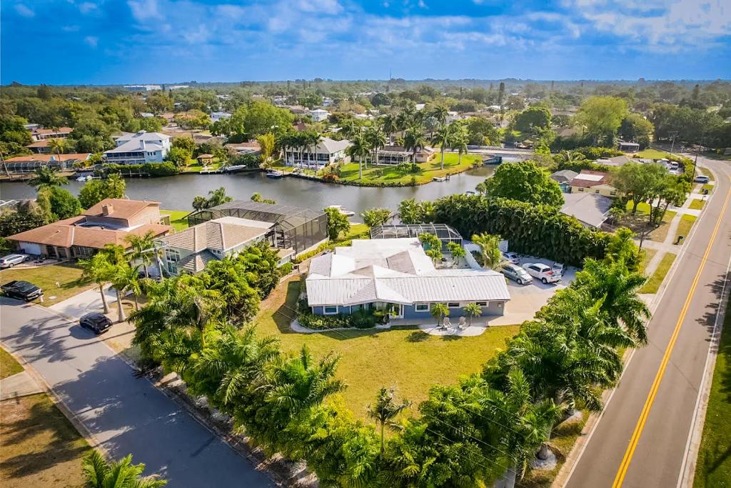 Phillipi Creek House With Boat Dock And Pool, Sarasota