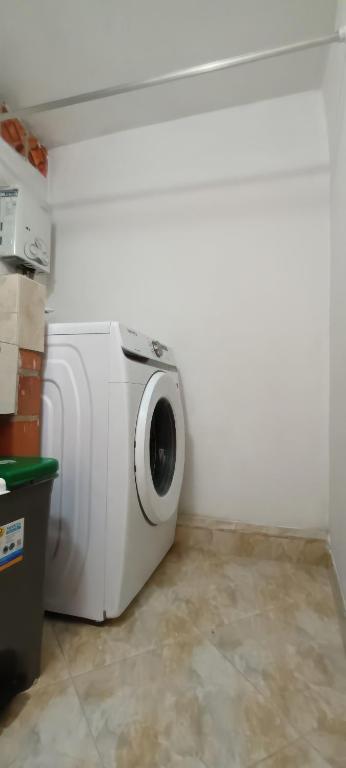 Apartamento Central y en Unidad Cerrada - 4