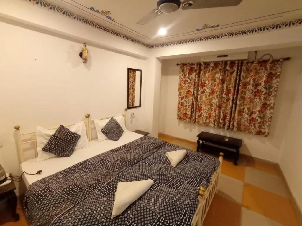 Little Peepal House，位于乌代浦的酒店