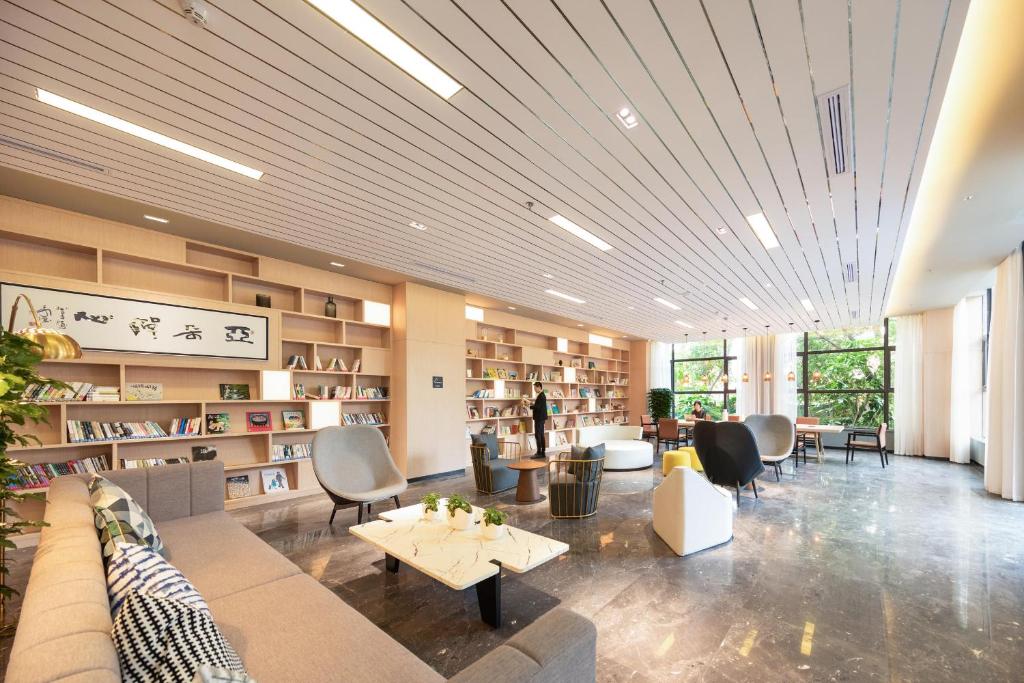 シンセン アトゥールホテル リラン インターナショナル ジュエリーパーク (Shenzhen Atour Hotel Lilang International Jewelry Park)