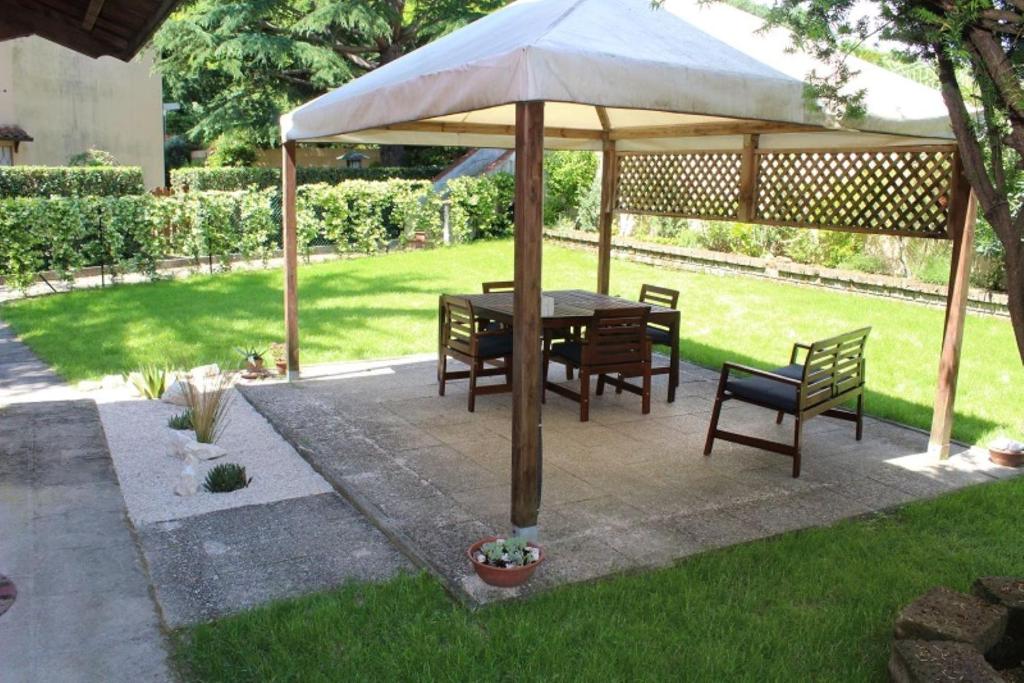 TRILO GREEN CON GIARDINO E POSTO AUTO PRIVATO - 3