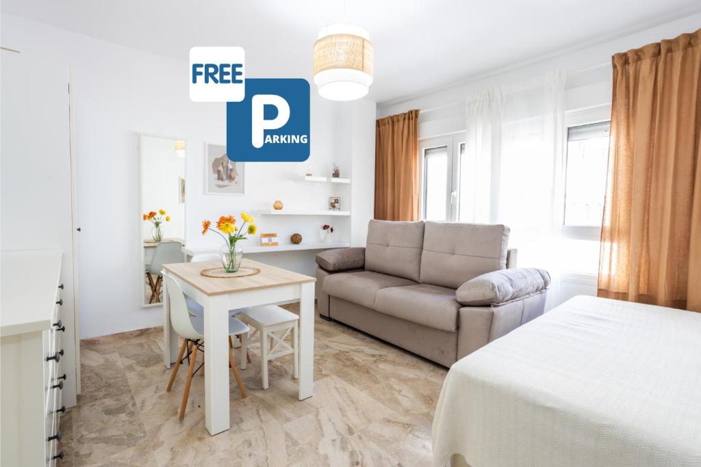 San Felipe Neri FREE PARKING by Cadiz Time - 1