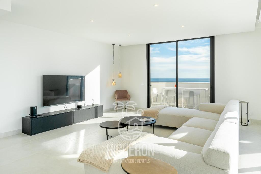 HigueronRentals Sky Villa - 2