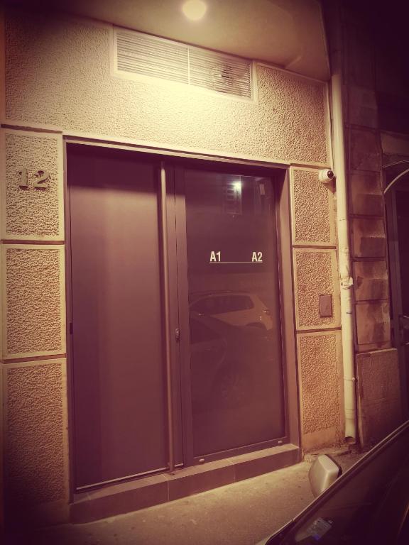 Temple Apartments Belgrade - 3