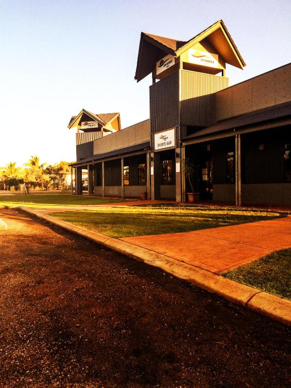 Spinifex Hotel photo